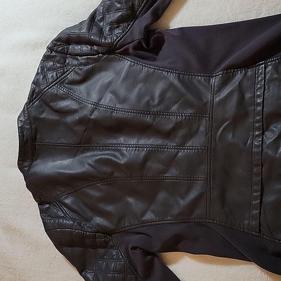 BLACK RIVET XL FAUX LEATHER JACKET - Picture 6 of 12